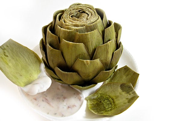 Artichokes With a Dreamy Skinny Garlicky Dip