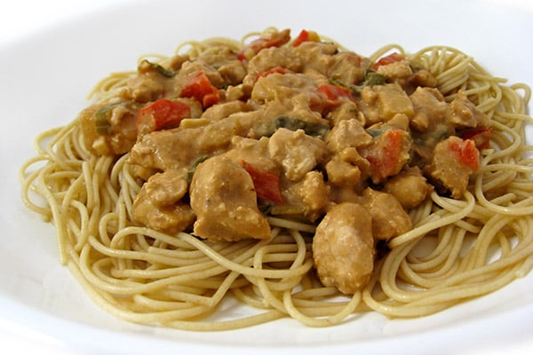 Skinny Chinese Spaghetti with Meat Sauce (Dan Dan Noodles)