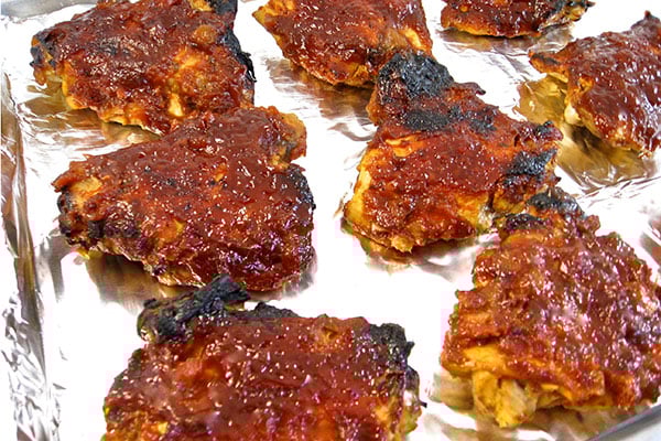 bbq-baked-chicken | Skinny Kitchen Finger-Licking Good Chicken with Homemade Barbecue Sauce