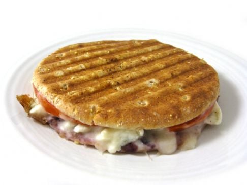 Skinny Grilled Cheese and Scrambled Egg Whites Breakfast Sandwich