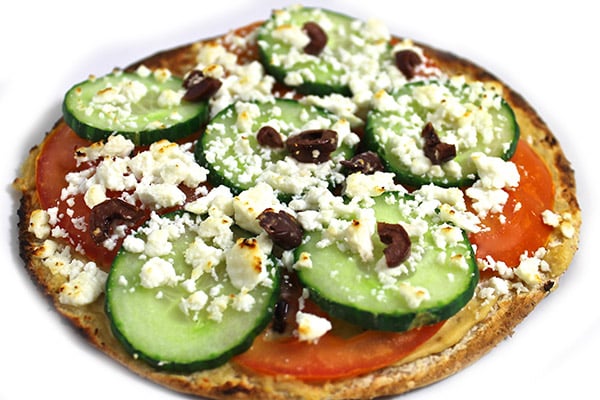 ﻿Skinny, Greek-Style Vegetarian Pizza, Ready in 10 Minutes!