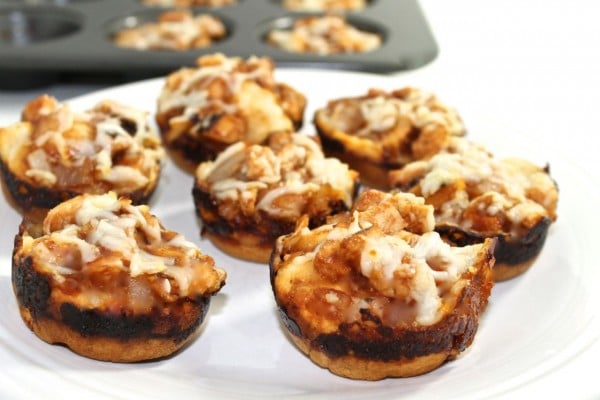 Skinny BBQ Chicken Pizza Bites