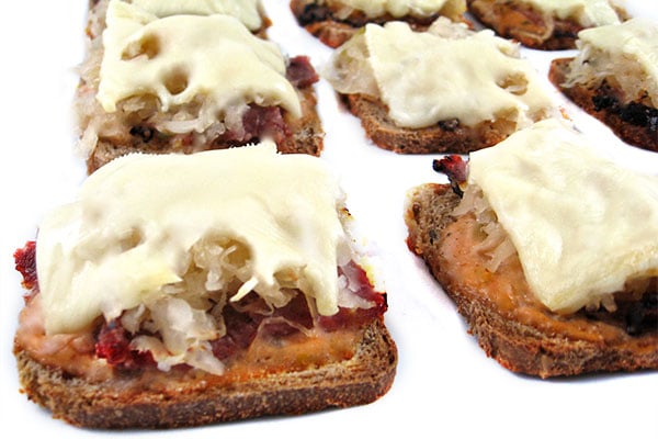Skinny Mini Reuben Appetizers, Low Calorie and Delectable