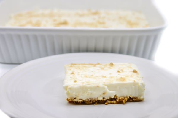 Low Calorie Lemony Cheesecake Yogurt Pie