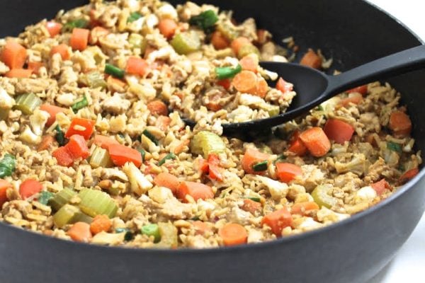 Thai-Peanut-Vegetables-and-Brown-Rice-Skillet-photo-e1488075622519 | Skinny Kitchen Skinny Thai Peanut, Vegetables and Brown Rice Skillet