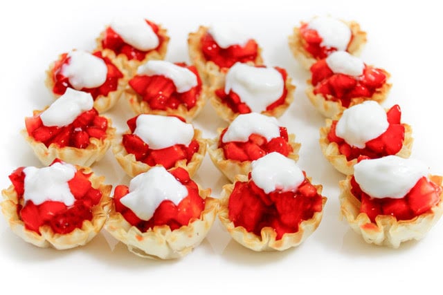 mini-strawberry-tarts.-photojpg | Skinny Kitchen Skinny, Mini Strawberry Tarts