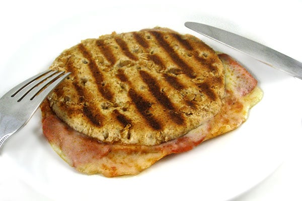 Stuffed Pepperoni Pizza Melt, Low in Calories, Big on Taste